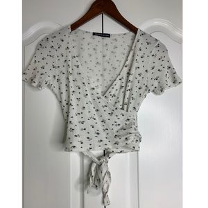 🦋Brandy Melville Thermal Rae Wrap Top🦋